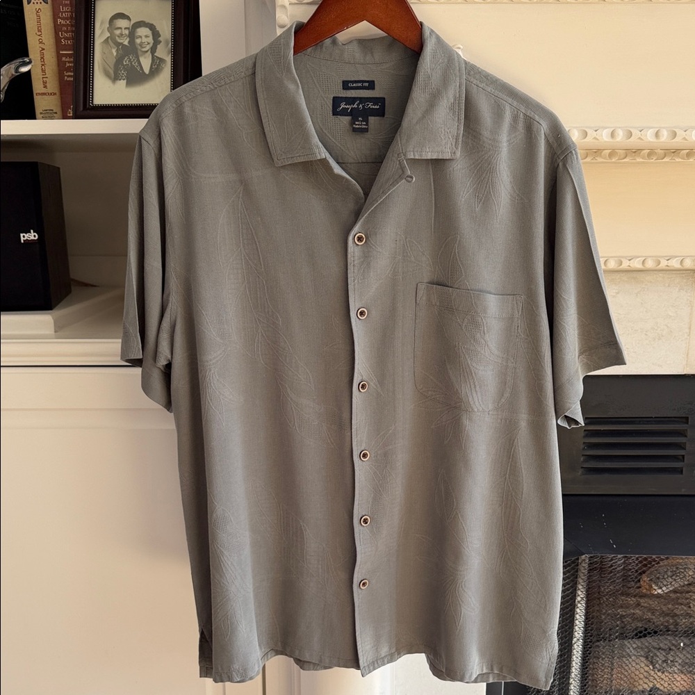 Quiet Luxury Men's 100% Silk Joseph & Feiss Gray Camp Shirt XL Luxe